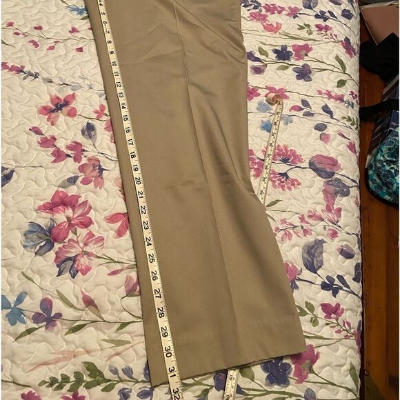 LLBean men’s trousers  - Picture 5 of 6